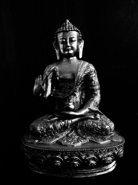 银佛金属雕塑图片下载