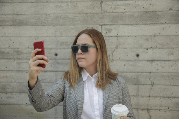 执行妇女图片下载