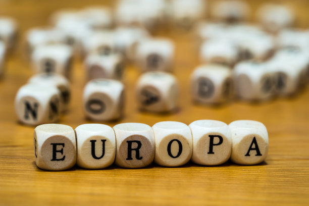 用木方写在德语上的欧罗巴图片下载