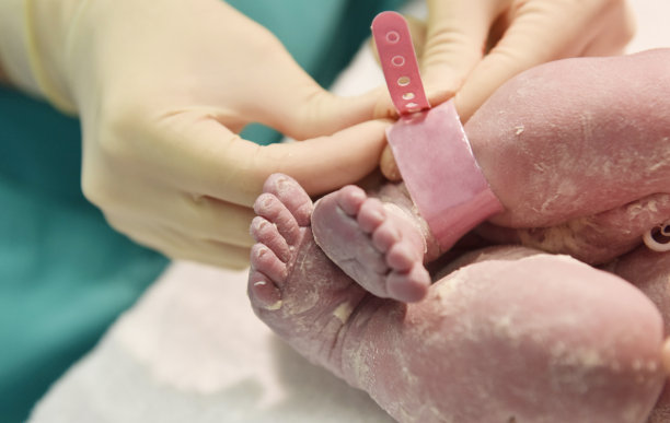 婴儿脚图片下载