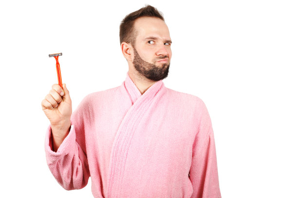 拿剃刀的男人图片下载