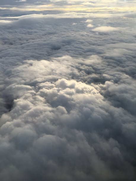 云上的黄昏图片下载