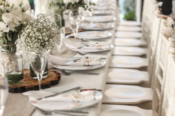 为活动设置餐桌图片下载