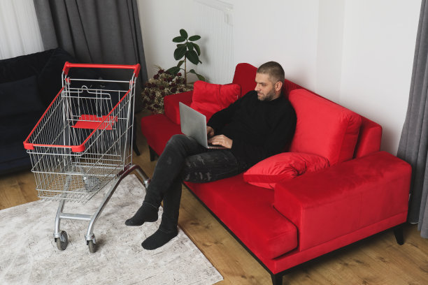 客厅里的购物车图片下载