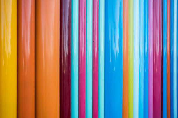 彩色金属杆背景图片下载