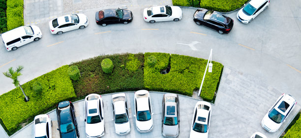 城市停车场鸟瞰图图片下载