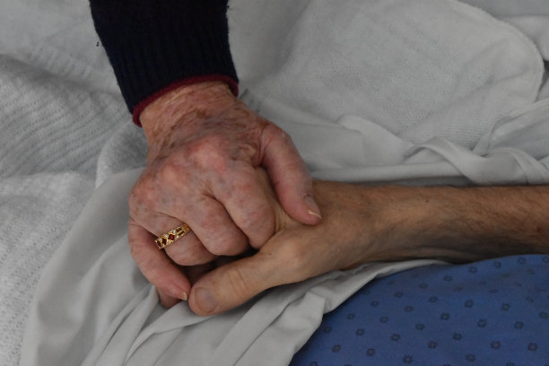 最后的再见图片下载