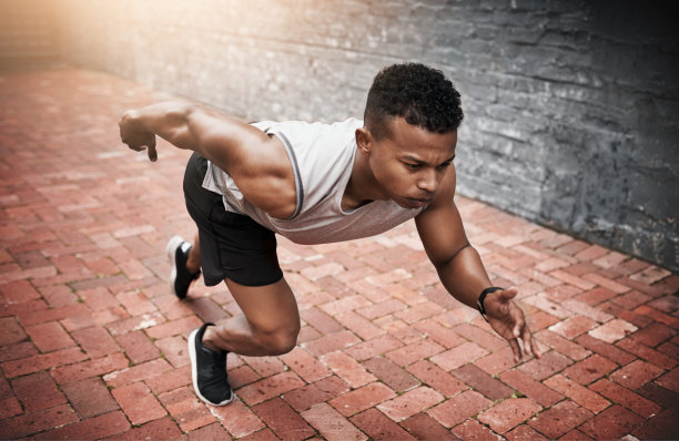 下定决心达到你的健身目标图片下载