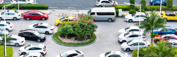 城市停车场鸟瞰图图片下载