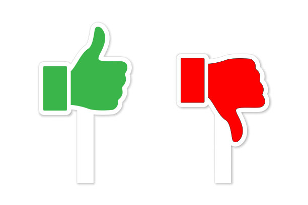 绿色拇指向上和红色拇指向下的符号在棍孤立的白色背景。向量的设计元素。图片下载