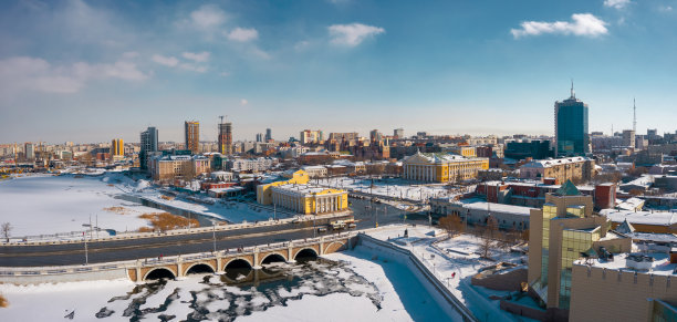 无人机拍摄车里雅宾斯克雪城全景图片下载