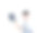 白色背景下，年轻的学生手里拿着笔记本电脑图片下载