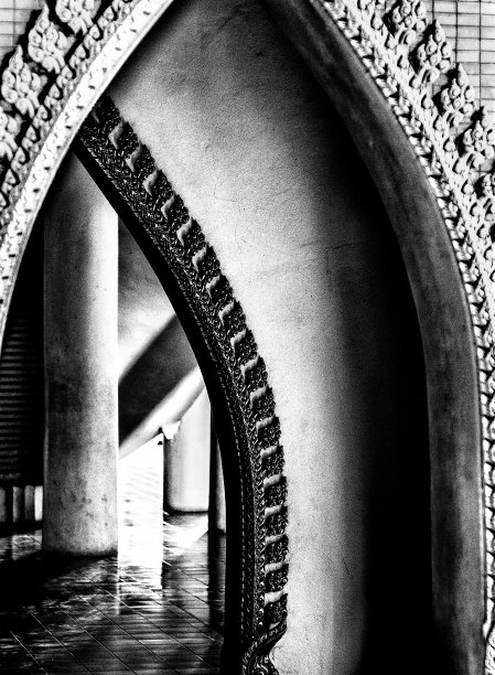 一座古庙的拱门。图片下载