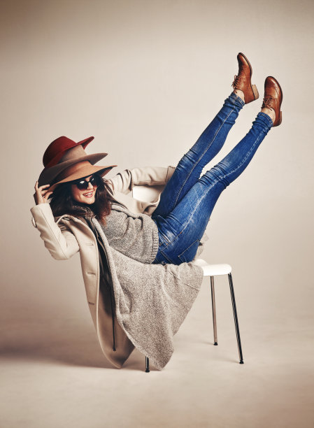 喜欢这顶帽子吗?每一种颜色都要图片下载