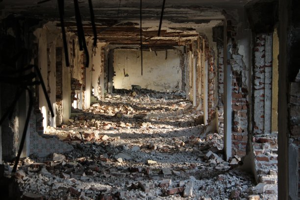 废弃废弃的房屋图片下载