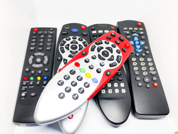 接收器电视遥控器白色背景图片下载