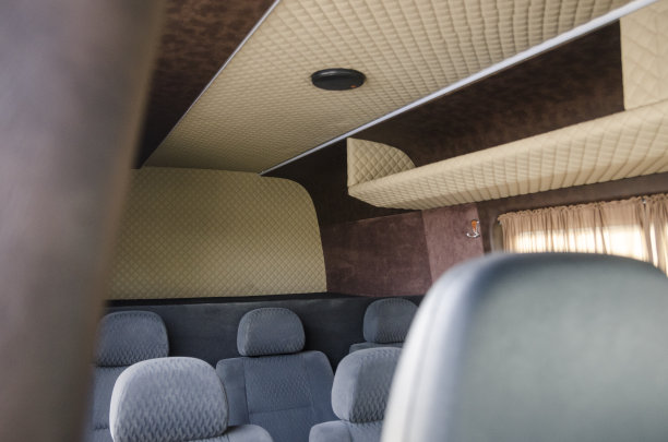 车后部的内饰图片下载