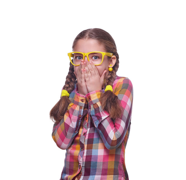 惊恐的少女被孤立在白色背景下图片下载