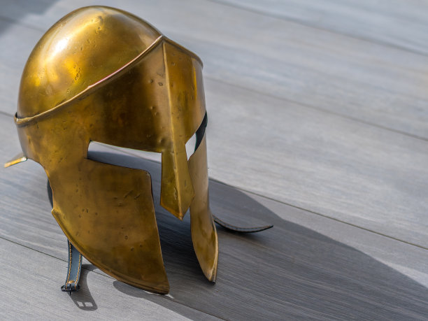 独立斯巴达战士金属头盔特写图片下载