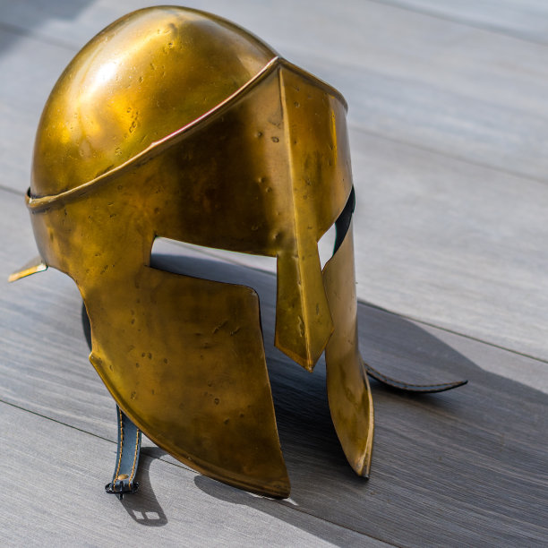 独立斯巴达战士金属头盔特写图片下载