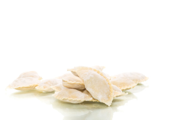 白底生馅饺子图片下载