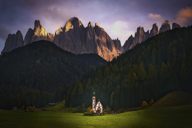 瓦尔的义大利多洛米人图片下载