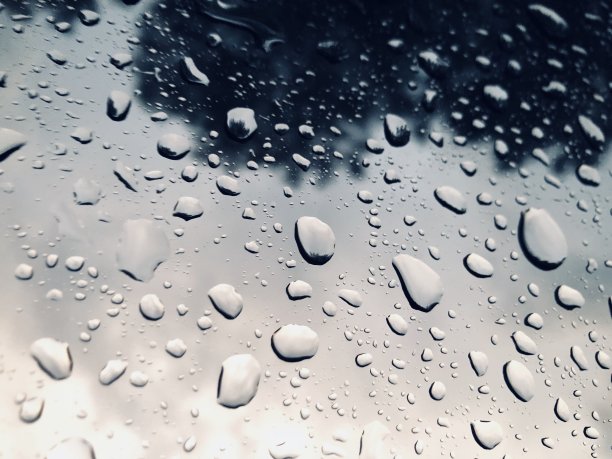 天窗雨图片下载
