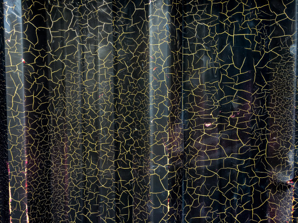 有裂纹的波纹金属纹理或镀锌钢铁纹理，黑色，抽象背景图片下载