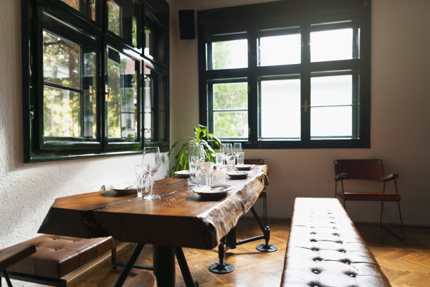 愉快的聚会场所图片下载