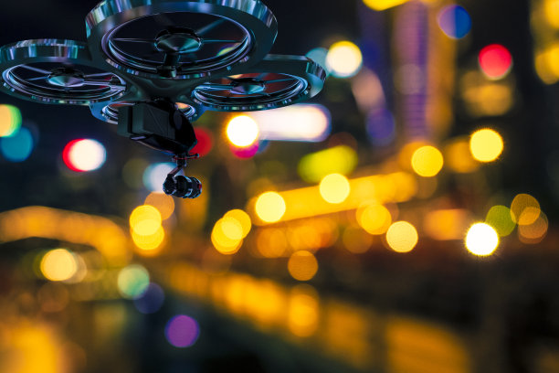 无人驾驶飞机在离焦的新加坡拍摄图片下载