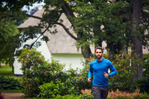 首先锻炼，让这一天成为美好的一天图片下载