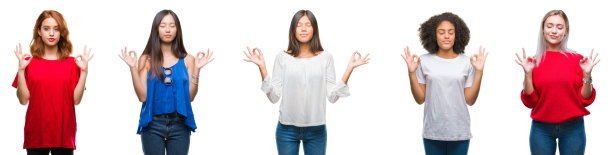 一组美丽的中国，亚洲，非洲裔美国人，白人妇女在孤立的背景放松和微笑闭上眼睛做冥想手势与手指。瑜伽的概念。图片下载