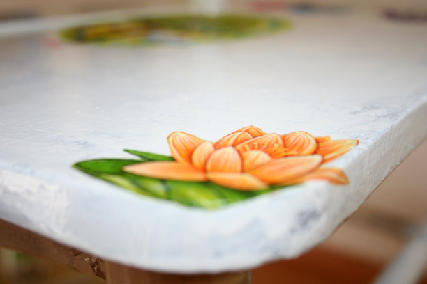 装饰木椅与剪纸技术图片下载