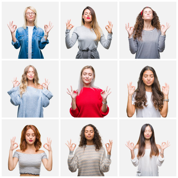 年轻美丽的女人在孤立的背景放松和微笑，闭上眼睛做冥想手势与手指。瑜伽的概念。图片下载