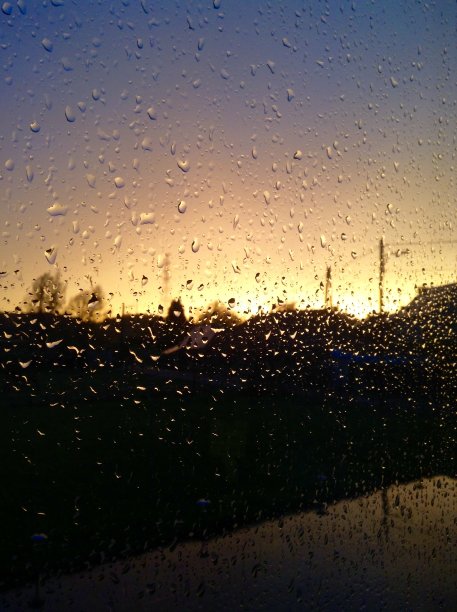 雨窗日落图片下载