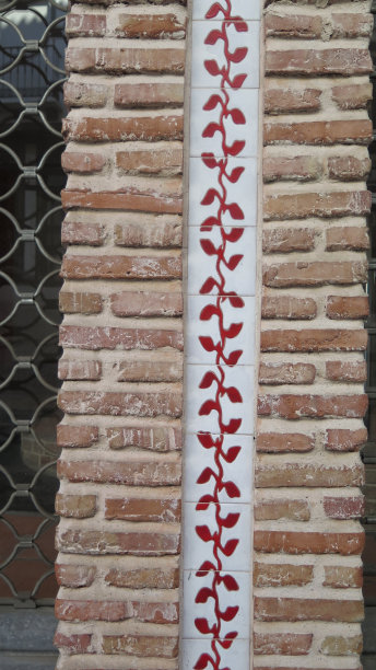 瓷砖插入砖柱中图片下载