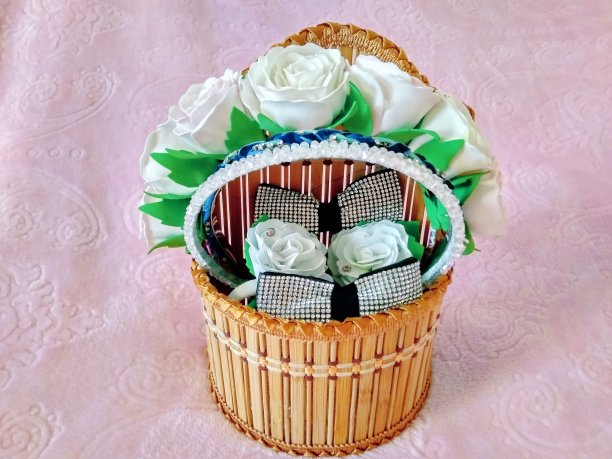 女孩的珍宝图片下载