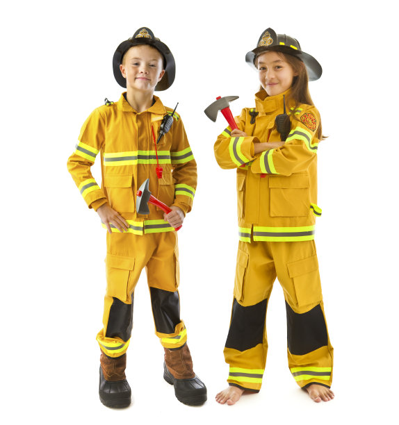 儿童女孩和男孩消防员的职业抱负:白种人背景下的消防员图片下载