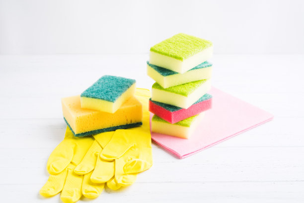 海绵，毛巾，橡胶手套。家里卫生的概念图片下载