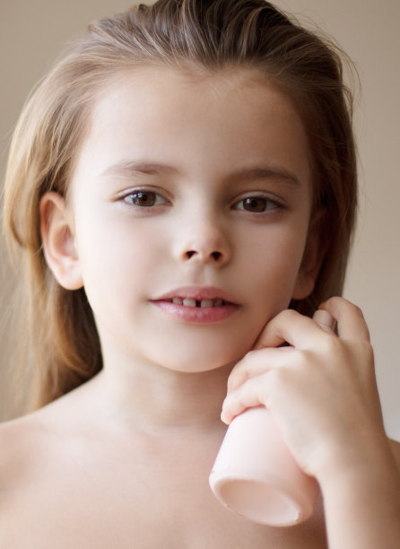 我以正确的方式滋养我的身体。图片下载