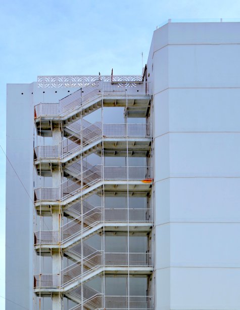 消防疏散楼梯公寓外的“视觉建筑块”。图片下载