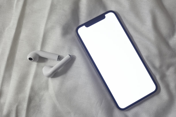 空白屏幕智能手机在表图片下载