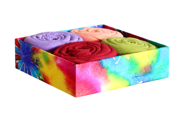 彩色棉织物卷孤立在白色的背景图片下载