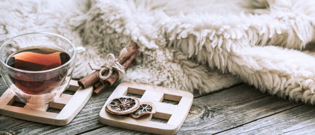 静物生活舒适的氛围与一杯茶图片下载