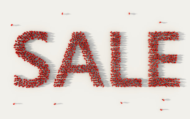 一大群人在白色背景上形成社交媒体和社区概念中的Sale字母文本。人群图的3d符号从上面聚集在一起图片下载