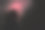 黑暗背景下的年轻女子图片下载