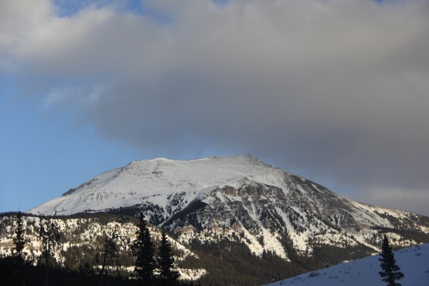 阿尔伯塔落基山脉由安德烈·劳伦斯C 1020377萨斯喀彻温省图片下载