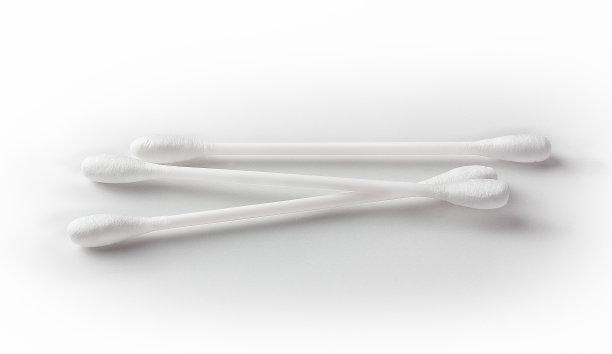 耳朵清洁白色棒孤立白色背景图片下载