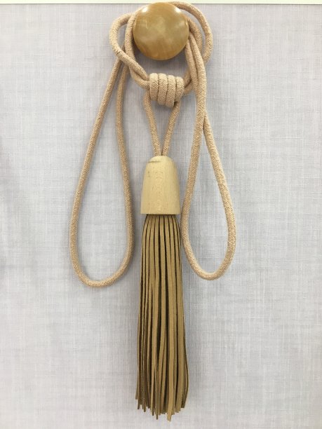 吊袜带的窗帘。绳,系图。图片下载