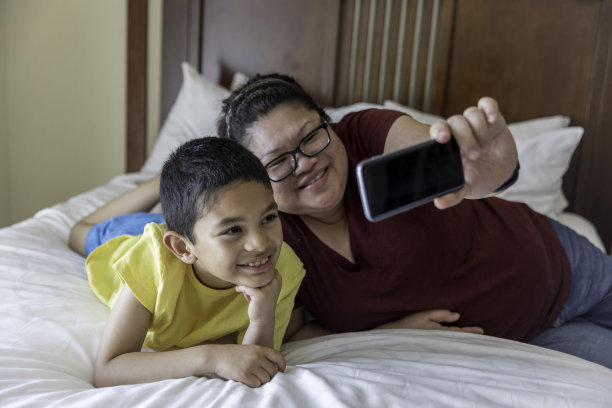 母子自拍图片下载